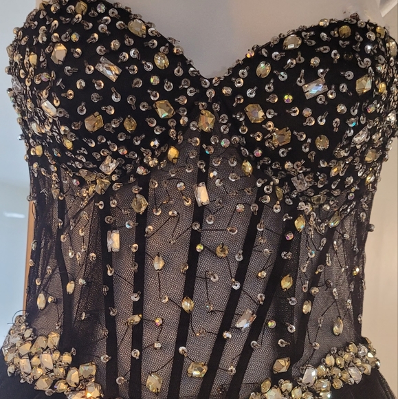 Sold - Picture 2 of 4